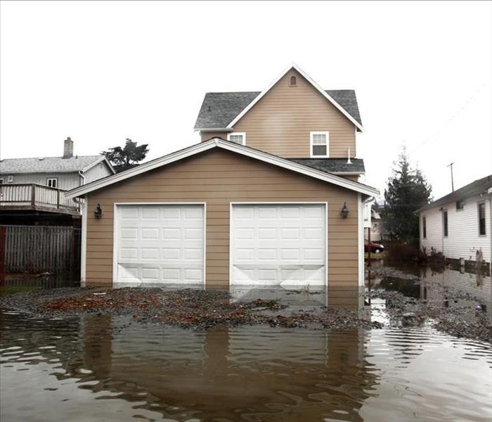 Neighborhood flooded in New Bern, NC 